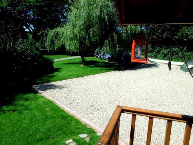 La Cle Des Roulottes Hotel Pluvigner Bagian luar foto