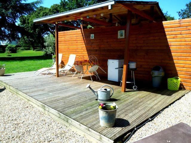 La Cle Des Roulottes Hotel Pluvigner Bagian luar foto