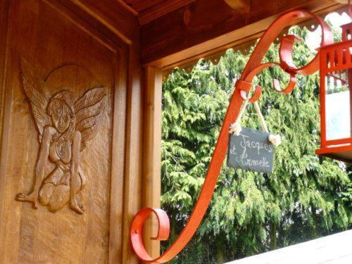 La Cle Des Roulottes Hotel Pluvigner Bagian luar foto